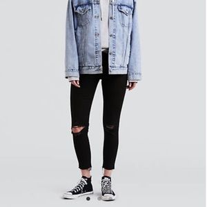 Levi Wedgie Skinny Jeans